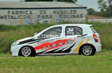 Imagen de Pole Position y Choque de Santiago Tripodi en el Car Show Santafesino