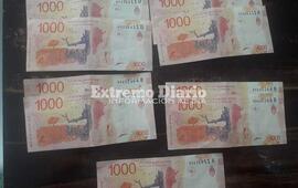 Les entregaron papel sin valor en las cajas del buffet del evento