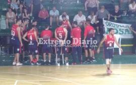 El "Gato" va por una victoria que le permita ascender.