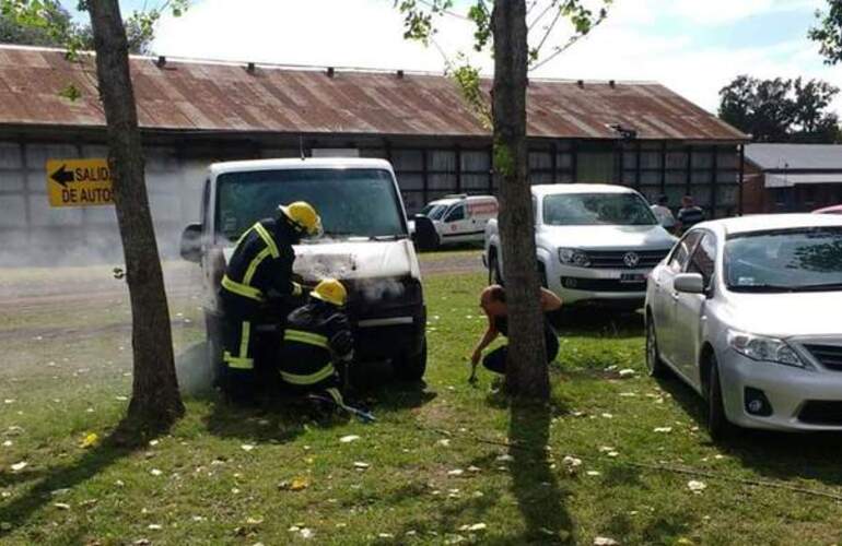 Una dotación trabajó en el lugar.