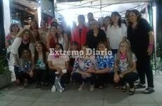 Todas juntas. La foto grupal al culminar el evento y después de disfrutar de una linda velada.