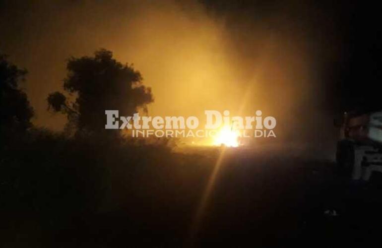 El propio presidente comunal Rodolfo Stangoni aun permanece en el lugar