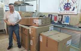 Victorio, junto a los equipos adquiridos