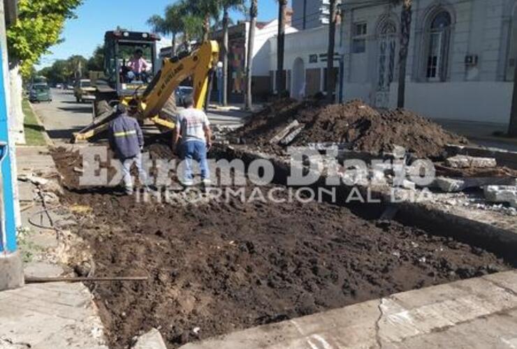 Imagen de Importante reparación en calle Belgrano