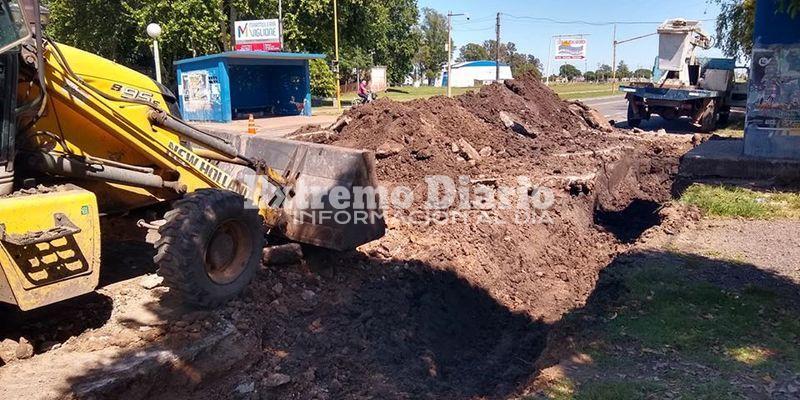 Trabajos de reparaci&oacute;n de las zonas pr&oacute;ximas a las garitas de colectivo.
