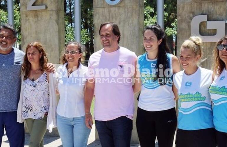 Ferri y el equipo de trabajo presentaron ambas propuestas para el verano.