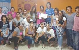 Las alumnas recibieron su certificaci&oacute;n.