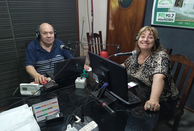 Luis y Stella comparten todas las mañanas en FM Asunción