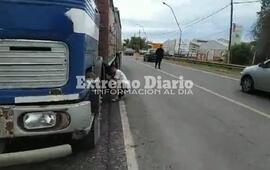 Imagen de Se qued&oacute; sin combustible sobre Ruta 21