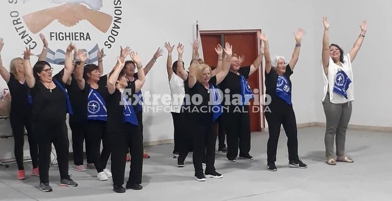 Se realiz&oacute; anoche en su flamante sal&oacute;n de fiestas.