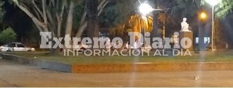 Fue en los festejos de este lunes por la noche en la plaza p&uacute;blica.