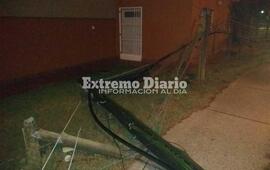 Imagen de Ruta 21 y calle Pav&oacute;n: Ca&iacute;da de un poste