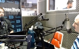 El cura p&aacute;rroco de Fighiera visit&oacute; los estudios de Radio Extremo