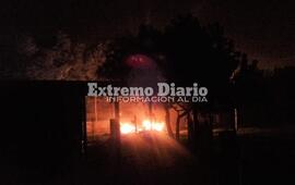 La salida de bomberos se produjo a las 23 hs.