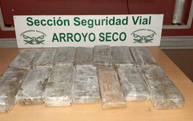 Un total de 12 kilos 184 gramos de marihuana fue incautado.