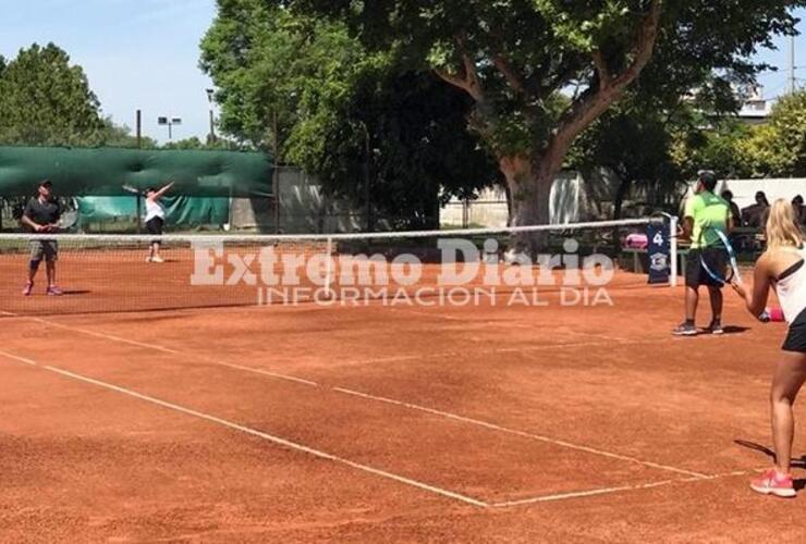 Imagen de ASAC realizó un convocante y exitoso torneo de Dobles Mixtos