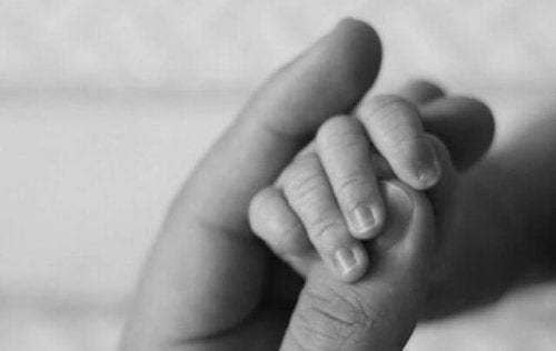 Imagen de Imputan a una pareja que entreg&oacute; a su beb&eacute; por dinero para comprar droga