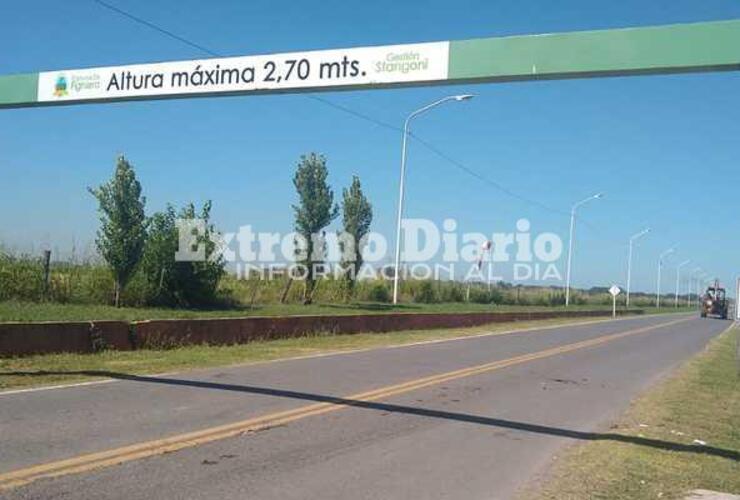 Luego se haber sido roto por una maquina agrícola, fue reparado en las ultimas horas.