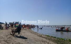 Estar junto al r&iacute;o, una de las opciones para pasar la tarde.