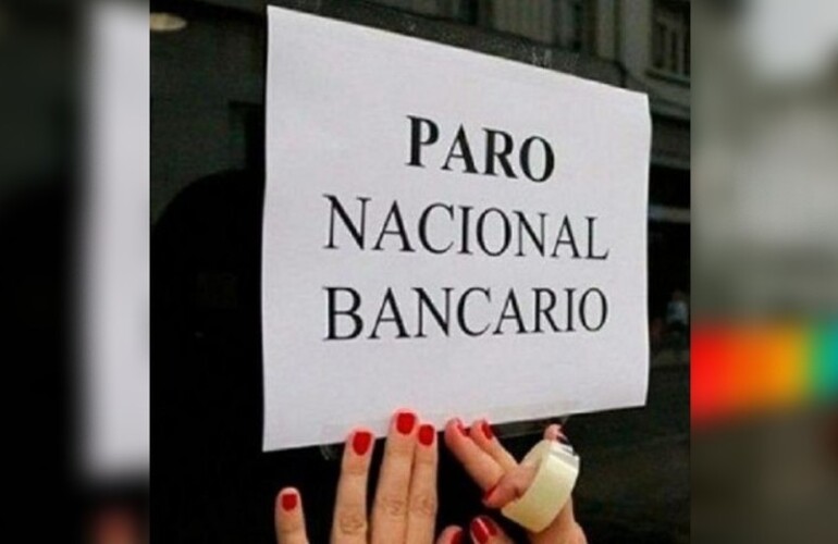 Imagen de Bancarios paran este lunes en repudio al crimen del cajero