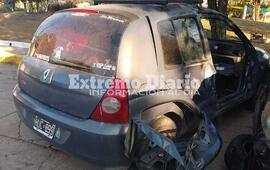 Renault Cl&iacute;o, uno de los veh&iacute;culos involucrados