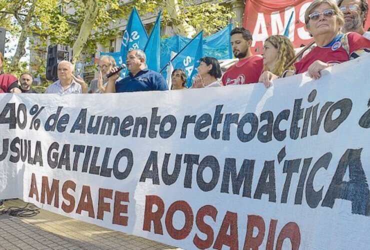 Postal del pasado. La cláusula gatillo, el mecanismo automático de actualización de salarios por inflación, será reemplazado por otro tipo de reajuste.  Foto: Virginia Benedetto