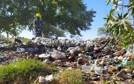 Imagen de Incendio de basura en proximidad al ingreso al Rowing