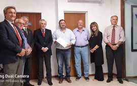Imagen de UCEL firm&oacute; importante convenio con la Federaci&oacute;n de Cooperativas y Comunas de Agua Potable de Santa Fe