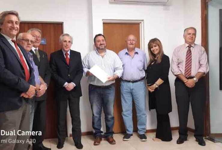 Imagen de UCEL firmó importante convenio con la Federación de Cooperativas y Comunas de Agua Potable de Santa Fe Imagen de UCEL firmó importante convenio con la Federación de Cooperativas y Comunas de Agua Potable de Santa Fe