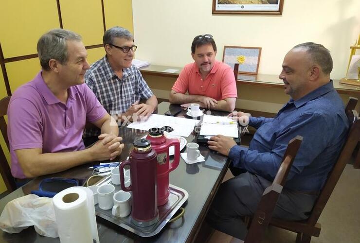 Imagen de Reunión de concejales con Rosario Bus