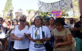 Imagen de El presidente se reuni&oacute; con la familia de Carlos Orellano