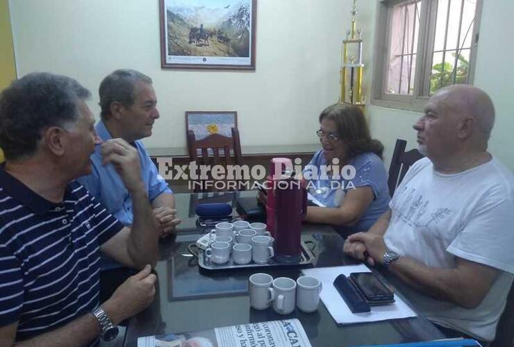 Imagen de Reunión en el Concejo con el Centro Comercial