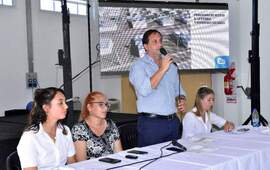 El Presidente Comunal Esteban Ferri y el grupo de obras p&uacute;blicas fueron los expositores.