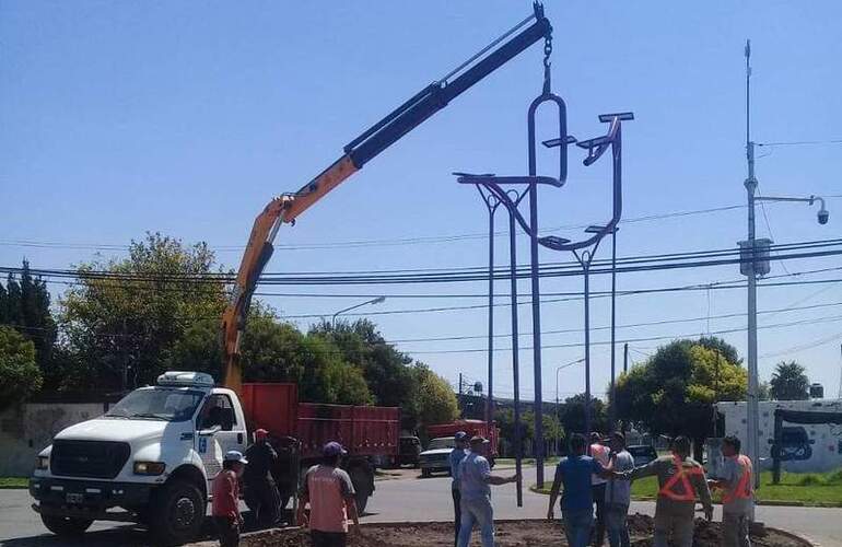 Imagen de 8 de marzo: Inauguran la plazoleta de 'La Equidad'