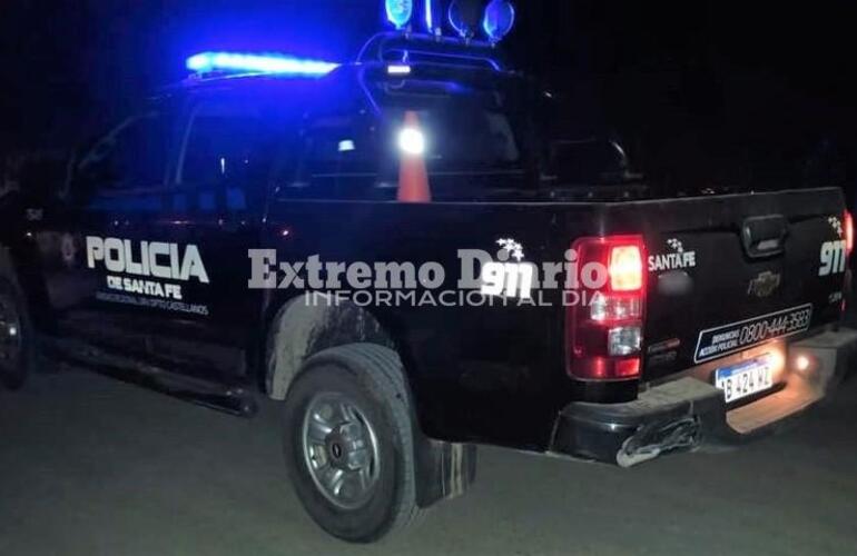 Un hombre lastimado fue encontrado en la v&iacute;a p&uacute;blica tras el accidente.