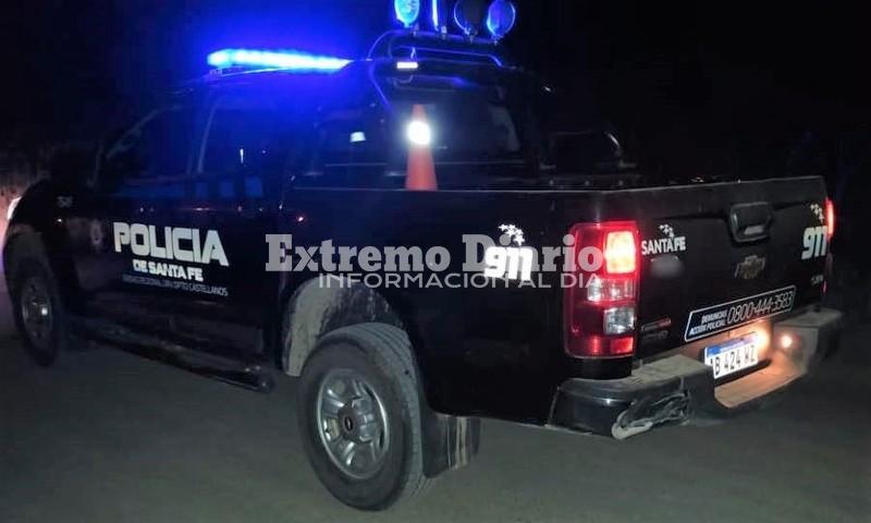 Un hombre lastimado fue encontrado en la v&iacute;a p&uacute;blica tras el accidente.