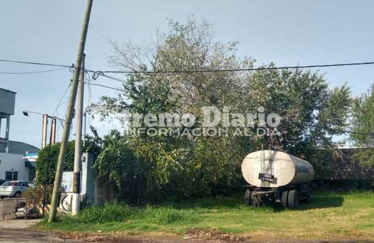 Imagen de Zona norte: Pasó un camión que arrasó con el cableado