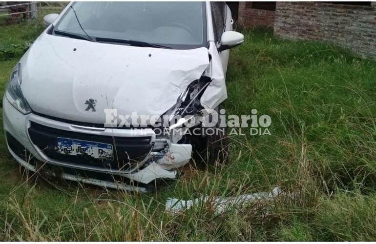 Imagen de Patinó, perdió el control y chocó contra tres pilares