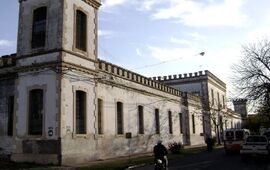 Sin visitas y sin salidas transitorias para los presos santafesinos.