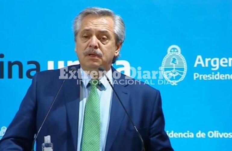 Lo dispuso el Presidente en una breve declaraci&oacute;n en la que agreg&oacute; que las fuerzas de seguridad y el sector de sanidad est&aacute; exento