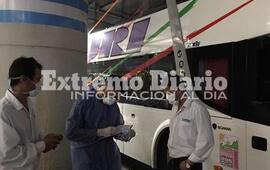 Los choferes presentan documentaci&oacute;n a los policias
