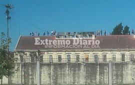 Es porque los presos no reciben visitas.