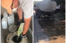 Imagen de El empresario Joaqu&iacute;n Martins colabora con la desinfecci&oacute;n en su barrio