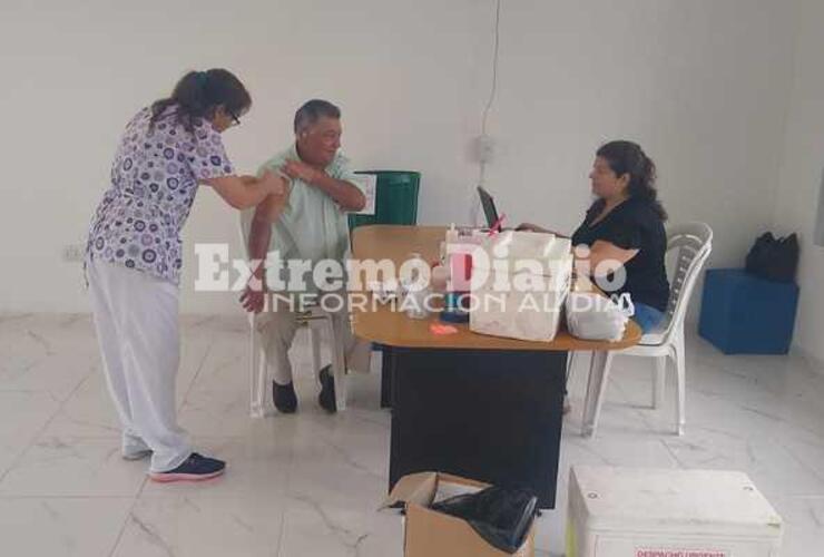 Se realiza en el SUM del Centro de Salud