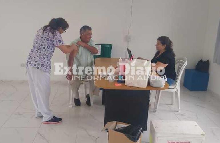 Se realiza en el SUM del Centro de Salud