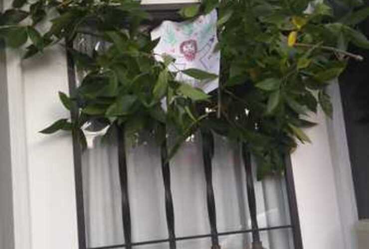 Imagen de uno de los ramos de las familias del Colegio San Jos&eacute;