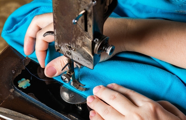 Imagen de Convocan a voluntarios con máquina de coser para fabricar barbijos ante posible uso obligatorio