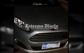 La persona arrestada pero luego puesta en libertad, se movilizaba en este autom&oacute;vil.