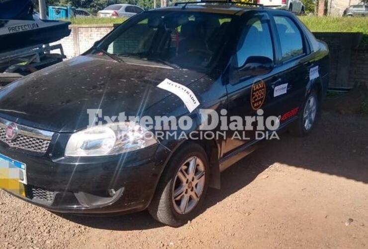 Imagen de Taxi secuestrado en el destacamento de Prefectura