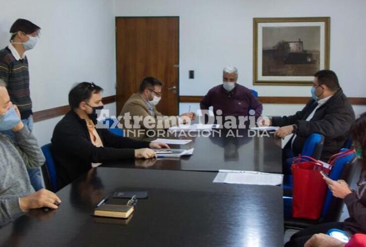 Imagen de Se reunió el Comité de Crisis donde se abordó la situación de los comercios locales